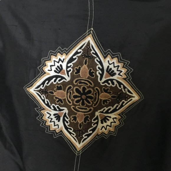 A La Carte Silk Embroidered Button Jacket Blouse - Picture 4 of 8